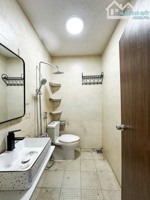 👉👉👉 Bán Nhà Lê Quang Định 6 x 10m, nở hậu 8m 🏡 Kết cấu: 1 trệt, 2 lầu, sân thượng - 7