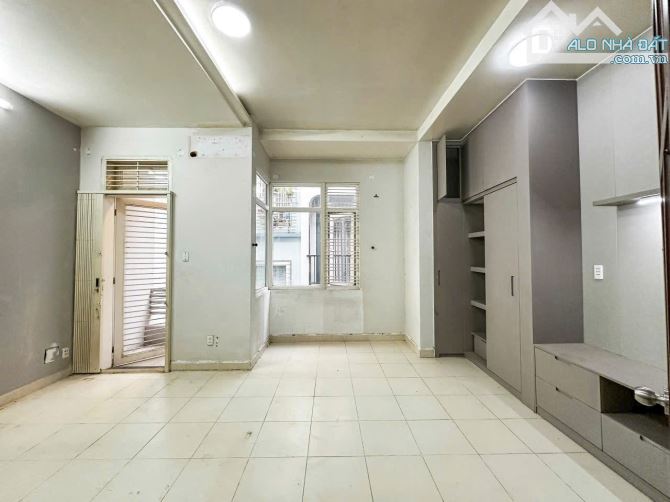 👉👉👉 Bán Nhà Lê Quang Định 6 x 10m, nở hậu 8m 🏡 Kết cấu: 1 trệt, 2 lầu, sân thượng - 8