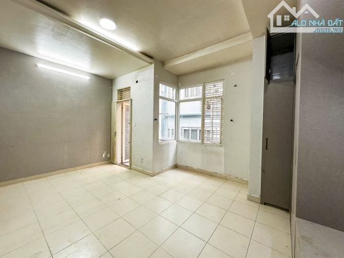 👉👉👉 Bán Nhà Lê Quang Định 6 x 10m, nở hậu 8m 🏡 Kết cấu: 1 trệt, 2 lầu, sân thượng - 9