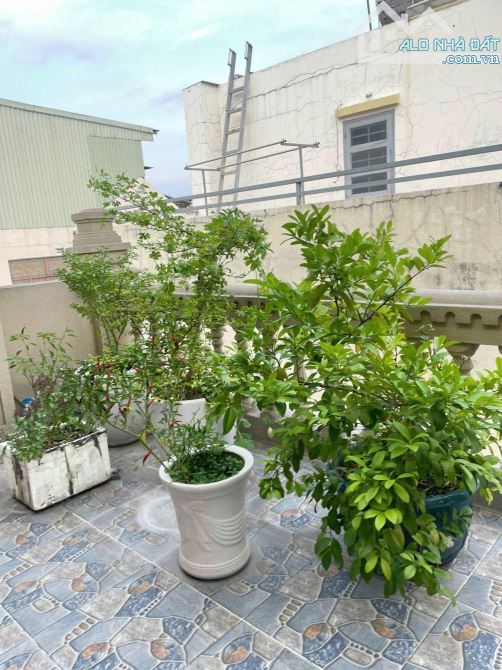 BÁN GẤp biệt thự 5 tầng, có thang máy, nội thất nhập khẩu Lê Đức Thọ  hơn 600m2 sàn - 9