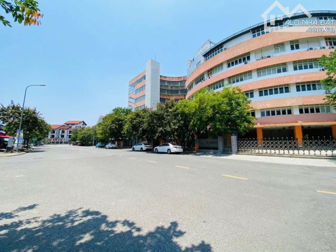 BÁN 200M2 MẶT TIỀN KINH DOANH PHÙNG CHÍ KIÊN, HUẾ - HÀNG CỰC CỰC HIẾM .. GIÁ RẺ SỐC ❌