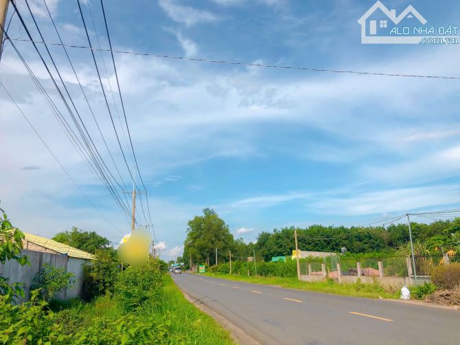 LÔ ĐẤT KHỦNG 70.000M2 NẰM 4 MT ĐƯỜNG LỚN, 5000M2 SKC, 3000M2 THỔ CƯ, CẠNH CÁC KCN LỚN - 7