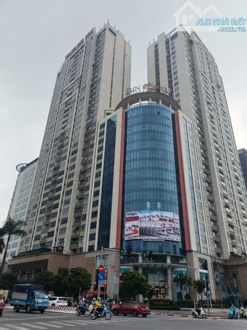 Căn hộ SunQuare 98m2-3PN tầng đẹp, view thoáng, MP Lê Đức Thọ, giá 7.2tỷ