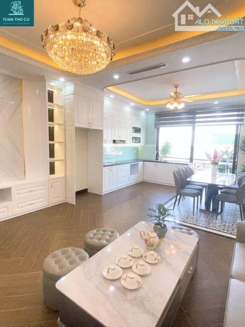 Bán Nhà Tam Trinh Mai Động, Gần Phố, 5 Tầng Mới, 50m2, MT 5m, Nhỉnh 7 tỷ