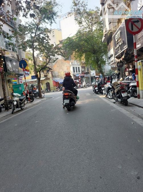 Nhà 2 tầng mặt phố Hàng Cá 68m2, 48 tỷ 1 sổ 1 chủ giao dịch ngay, gần Hồ Hoàn Kiếm