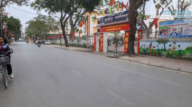 Bán đất 51m lô góc ngõ thông ô tô chạy vòng quanh - 2