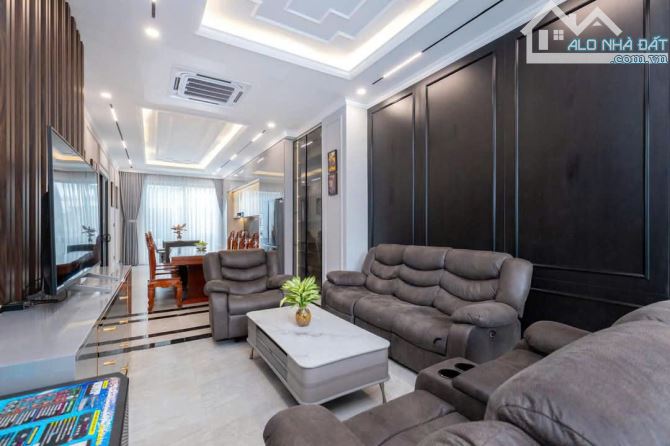 BÁN BIỆT THỰ ĐINH TIÊN HOÀNG, PHƯỜNG 2, TP VŨNG TÀU ( DT: 226M2) FULL TC  + GẦN BIỂN - 2
