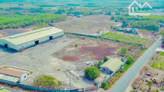 LÔ ĐẤT KHỦNG 70.000M2 NẰM 4 MT ĐƯỜNG LỚN, 5000M2 SKC, 3000M2 THỔ CƯ, CẠNH CÁC KCN LỚN - 2