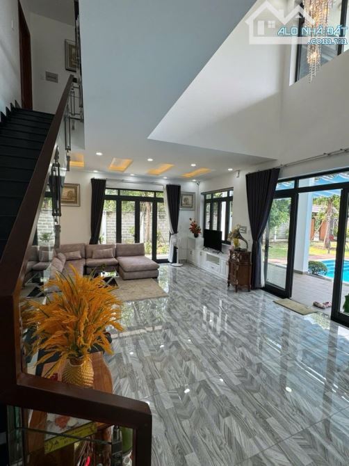 Bán biệt thự sân vườn, 2 tầng, 875m2, hẻm 8m, khu Nhị Bình, Hóc Môn, 20 tỷ - 2