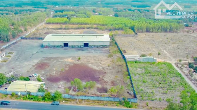 LÔ ĐẤT KHỦNG 70.000M2 NẰM 4 MT ĐƯỜNG LỚN, 5000M2 SKC, 3000M2 THỔ CƯ, CẠNH CÁC KCN LỚN - 3