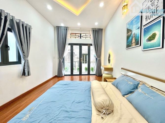 Bán Nhà Bình Thạnh, Cạnh Nguyễn Văn Đậu - Nhà 3 Tầng - Full Nội Thất - DT: 52m2 - chỉ 6 tỷ - 4