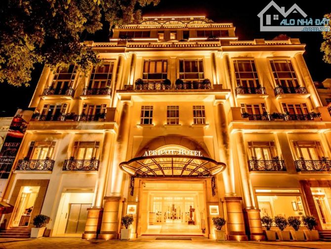 CẦN BÁN NHÀ MẶT PHỐ HÀNG BÀI, HOÀN KIẾM DT 879m2 x MT:13m. GIÁ RẺ.