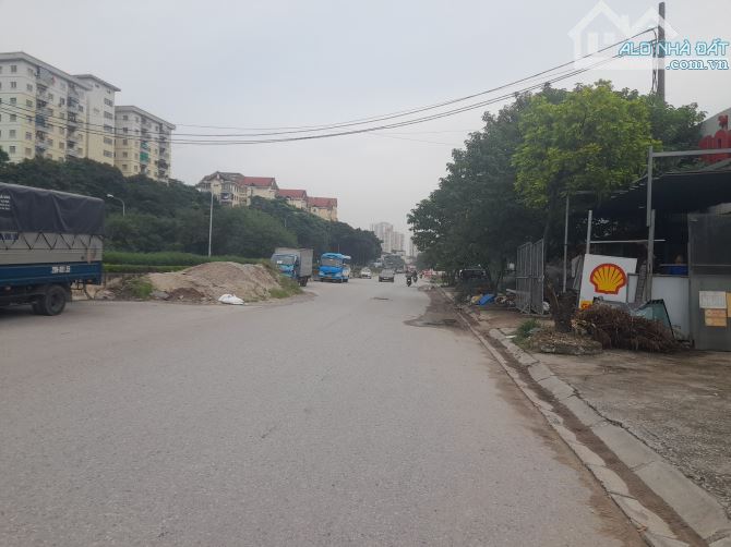 Bán lô đất Mặt đường vành đai 2.5 Định Công đoạn đang làm DT 2436m2 - 1