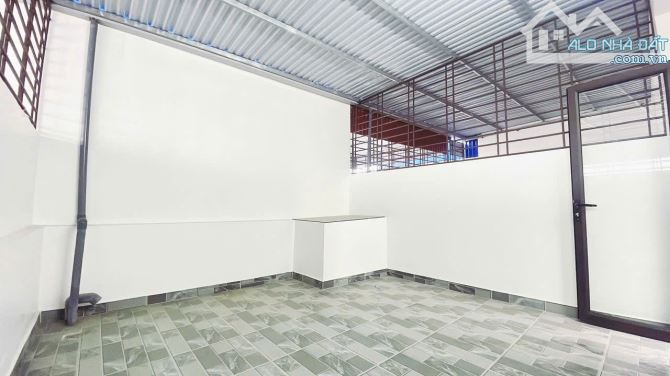 Bán nhà 4 tầng xây mới khung cột mặt ngõ Thiên Lôi - 1