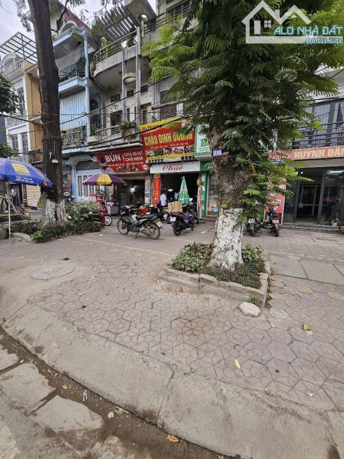 Bán nhà mặt đường Lê Lai (sát TĐC 226 Lê Lai) - 44m2 - MT 3,2m - vuông - 3 tầng - 6,5 tỷ - 1