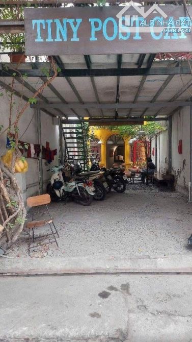 Bán nhà ngõ 165 Cầu Giấy 118m2, 2 tầng, ngõ oto tránh, kd sầm uất, Giá 34 tỷ