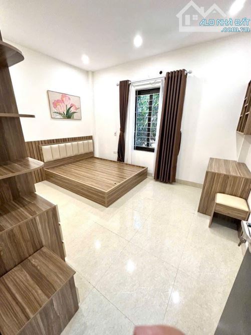 BÁN NHÀ PHỐ TRẦN CUNG, CỔ NHUẾ - 60M2, 7 PHÒNG CHO THUÊ - NHÀ ĐẸP - HAI THOÁNG HƠN 8 TỶ - 1