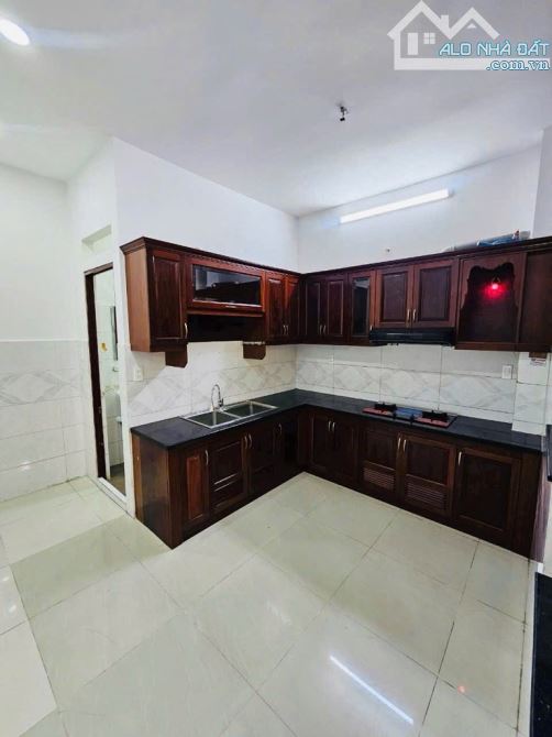 🏡TRÍ CỰC ĐẸP - LÊ VĂN QUỚI - NGAY NGÃ 4 BỐN XÃ - HẺM XE Tai 10M - 2