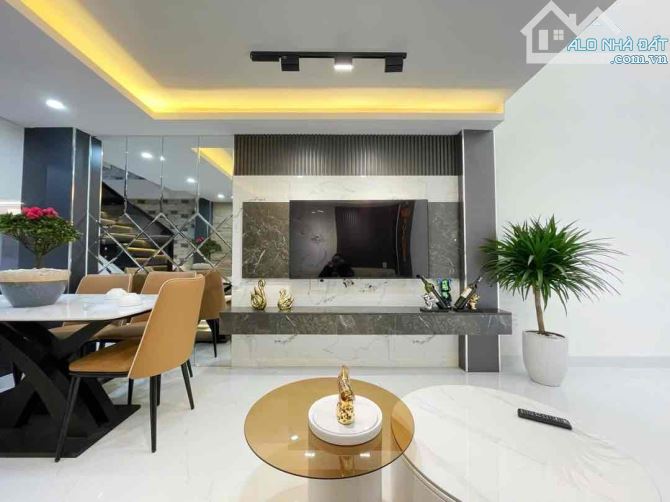 NHÀ KIỆT NGUYỄN VĂN LINH - NỘI THẤT LUXURY - GIÁ 4,07 tỷ - 2