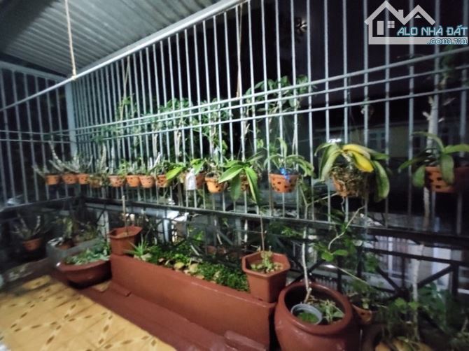 Bán nhà 2 tầng 70m², mặt tiền đường chu văn an, ngô Quyền khu VIP nhất  P.Hiệp Phú,  Thủ Đ - 2