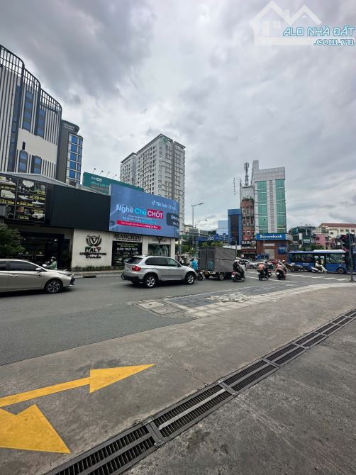 Khuôn đất 2 mặt tiền Nguyễn Văn Trỗi, Phường 17, Q. Phú Nhuận 23x50m (1066m2).GPXD 14 tầng - 2