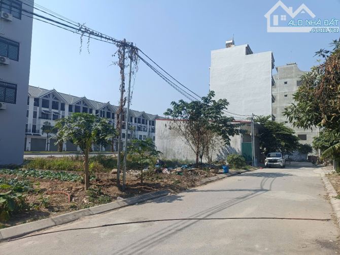 Đất DV Lai Xá 91.2m2-MT8.1m, vỉa hè 3 ôtô tránh, 2 thoáng, giá 12.5 tỷ - 3