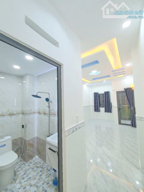 Bán nhà 2 lầu hẻm xe tải đường Bùi Minh Trực Phường 5 Quận 8 - 8