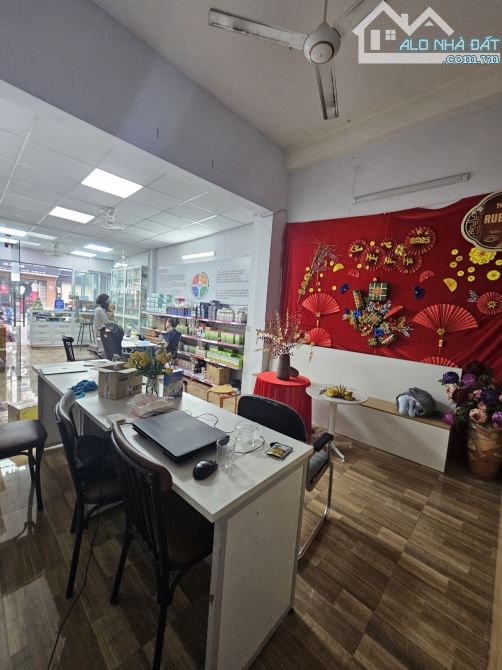 MẶT TIỀN KINH DOANH, NGUYỄN ẢNH THỦ QUẬN 12-130M2, 3 TẦNG NGANG 5M CHỈ 15 TỶ