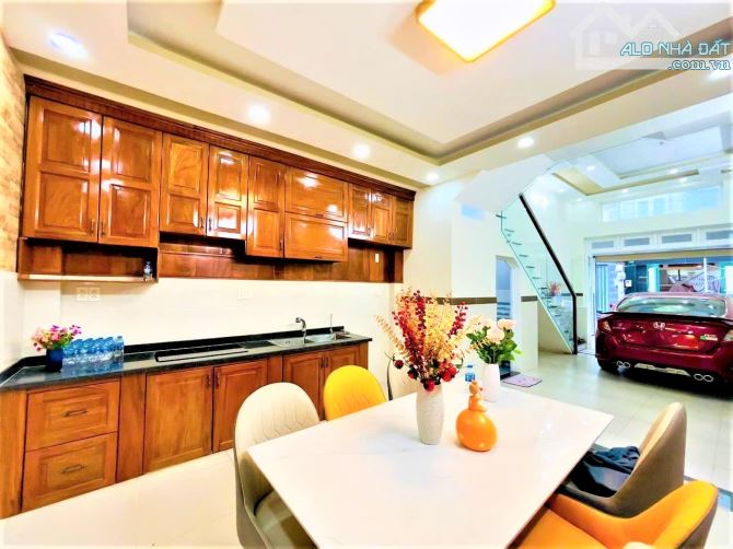 Bán Nhà Đẹp 4 Tầng Sư Vạn Hạnh, 51m2 (4x12.8m), 9.7 Tỷ TL.