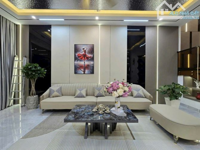 Chỉ 8,59 TỶ: SIÊU PHẨM 4 TẦNG ở MẶT TIỀN gần BIỂN NGUYỄN TẤT THÀNH ĐÀ NẴNG: 90m² 4 PN 4 WC - 10