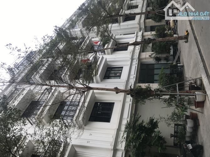 Giá Ngon - 39 Tỷ hơn - Liền kề shophouse 101M2-Mặt phố Xuân La,Tây Hồ - 5 Tầng -Thang Máy - 1