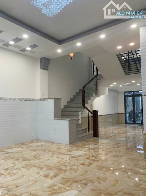 5 tầng 106m2 vị trí đắc địa mặt tiền Huỳnh Thị Đồng 1979 Thị Trấn Nhà Bè, 12.5 tỷ - 2