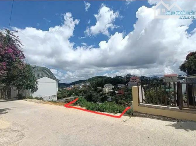 Đất 11.5 tỷ biệt thự 2 mặt tiền đường ô tô , view cực đẹp  Khe Sanh - 4