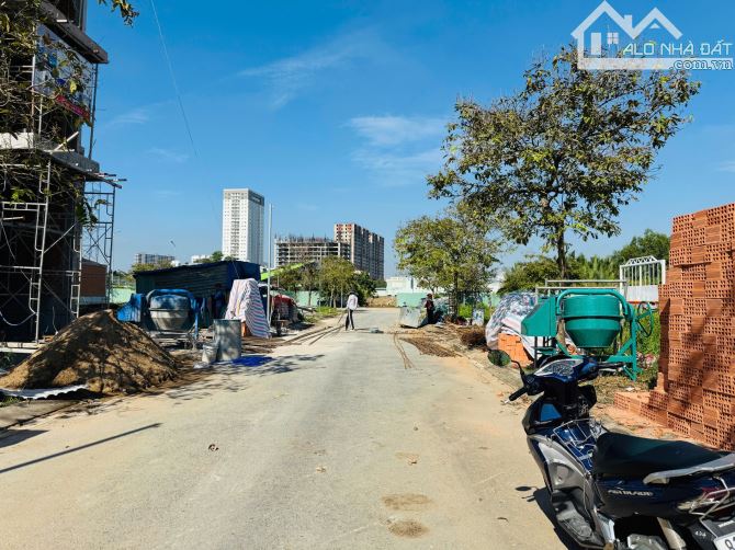 Bán Đất đường Đào Trí, 5x22 = 110m2, giá 6 tỷ, vị trí đẹp, Đường 12m