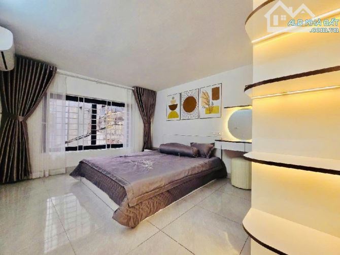 NHÀ ĐẸP_FULL NỘI THẤT_MINH KHAI_HAI BÀ TRƯNG. DT: 32m². 5tầng.  Giá: 5,75tỷ - 1