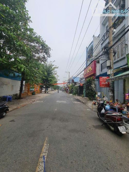 Bán nhà  Liên Khu 1 - 6,Bình Trị Đông Bình Tân  Dt : 55m2 - 3 tầng - 4 x 14m - 1