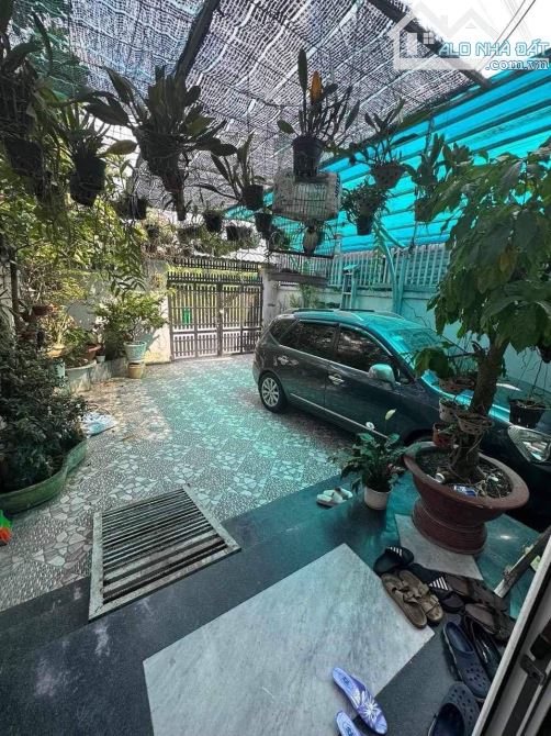 Nhà 3 lầu Phước Kiển 162m2, Ngang 6mx27m, 5PN 5WC đường nhựa 12m, giá 9,9 tỷ - 1