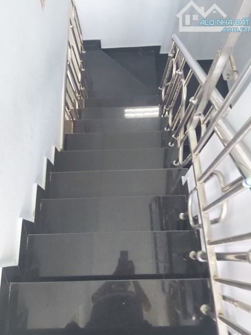 103m2 ngay Vincom Quận 9 (cũ) chỉ 5.5 tỷ - 1