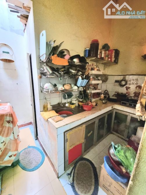 Bán nhà mặt tiền kinh doanh gần bên chợ Đầm, Vạn Thạnh, Nha Trang.  7t - 4