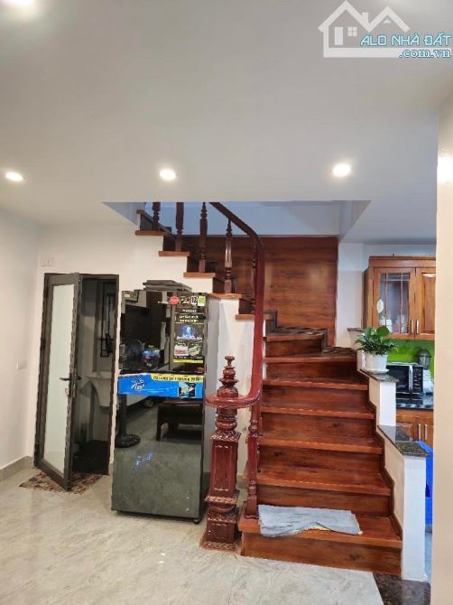 ✅Nhà đẹp, dân xây - Full nội thất - đường ô tô tránh 18 m.  ✅Ngô Gia Tự 45 m, 5 tầng, Mt r - 2