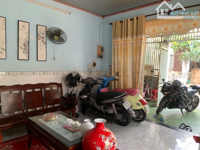 Bán nhà 3 mặt tiền kp1 chợ điều phường long bình biên hoà đồng Nai - 2