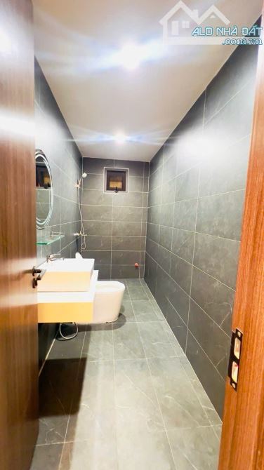 Bán gấp nhà 182m2 mặt tiền Lê Văn Hiến nối dài gần FPT Đà Nẵng. - 3
