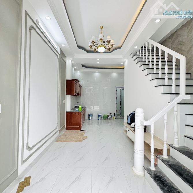 NHÀ TRỆT LẦU ĐẸP MỚI GIÁ TỐT CHỈ CÁCH BV NHI & ĐH FPT 5KM- ĐẬU Ô TÔ TRƯỚC NHÀ, GIÁ: 1TỶ700 - 5