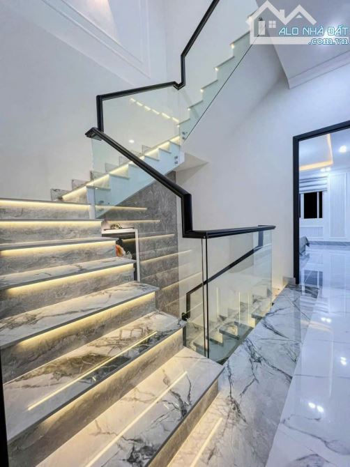 Chỉ 6,699 TỶ: SIÊU PHẨM ở MẶT TIỀN đường 7,5m gần CẦU VƯỢT NGÃ 3 HUẾ ĐN: 6mx14m 3 TẦNG - 5