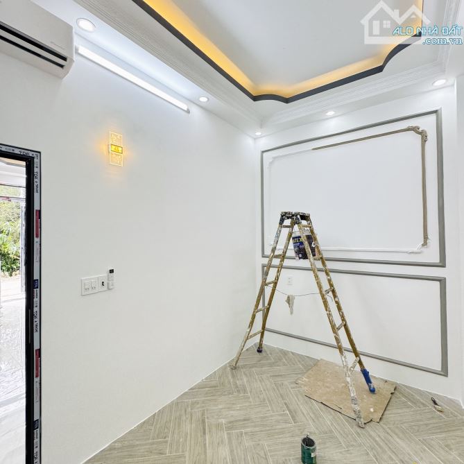 NHÀ TRỆT LẦU ĐẸP MỚI GIÁ TỐT CHỈ CÁCH BV NHI & ĐH FPT 5KM- ĐẬU Ô TÔ TRƯỚC NHÀ, GIÁ: 1TỶ700 - 8
