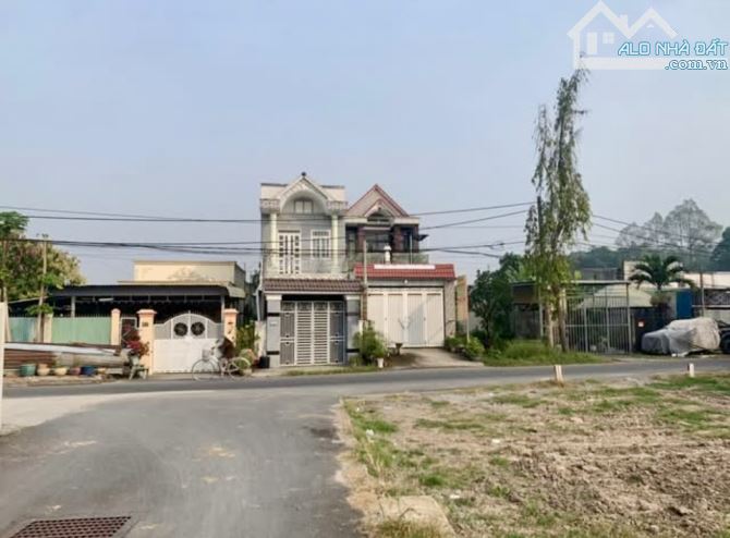 Bán gấp lô đất đẹp đường số 9 nối dài xã tân thông hội củ chi