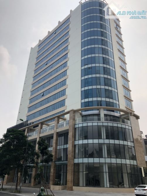 Bán Tòa Văn Phòng Mặt Phố Nguyễn Thái Học, Hoàn Kiếm DT 600m2, 14T, MT 20m, Giá Cực Rẻ