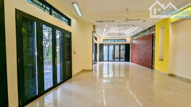 Nhà 4 Tầng, góc 2 mặt tiền, 116M2, KDC Nam Long Trung tâm Quận 7,Chỉ 18Tỷ