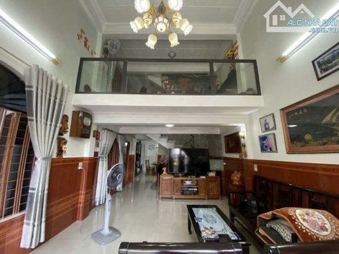 Chỉ 5,39 TỶ: NHÀ ĐẸP 4 TẦNG gần ĐƯỜNG 2 THÁNG 9 và KHU THỂ THAO TIÊN SƠN ĐÀ NẴNG: 5mx15m