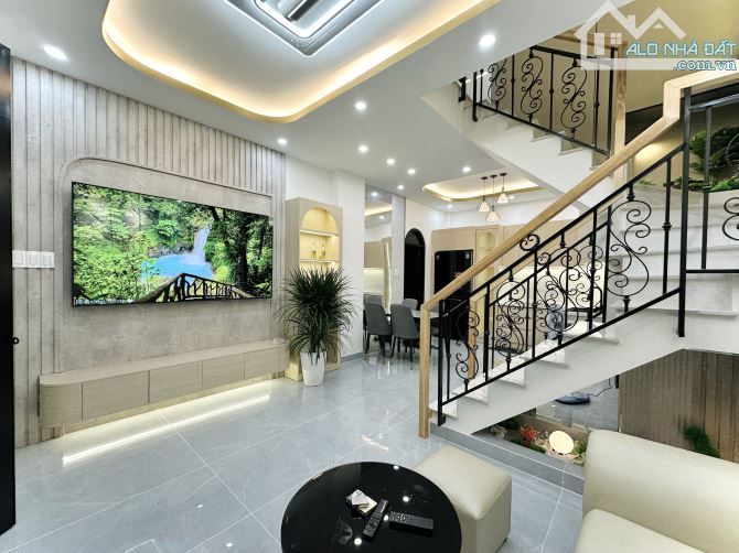 CĂN GÓC 34m2 - 2 MẶT TIỀN SAU LƯNG CƠM TẤM BA GHIỀN - FULL NỘI THẤT - GIÁ 5.98 TỶ
